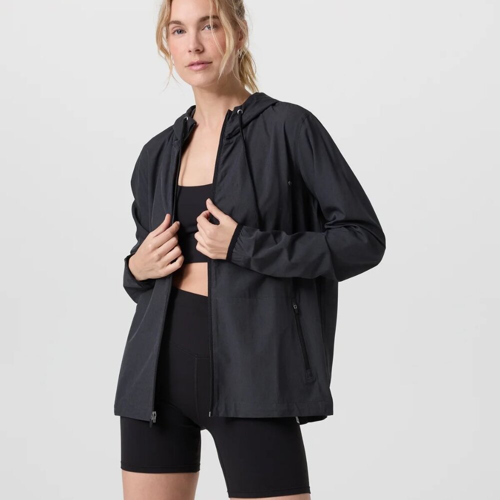 Vuori Womens Outdoor Trainer Shell - Small